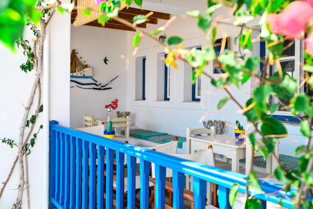 Beachfront Bocamviglies Rooms - Naoussa Bespoke View Exterior photo
