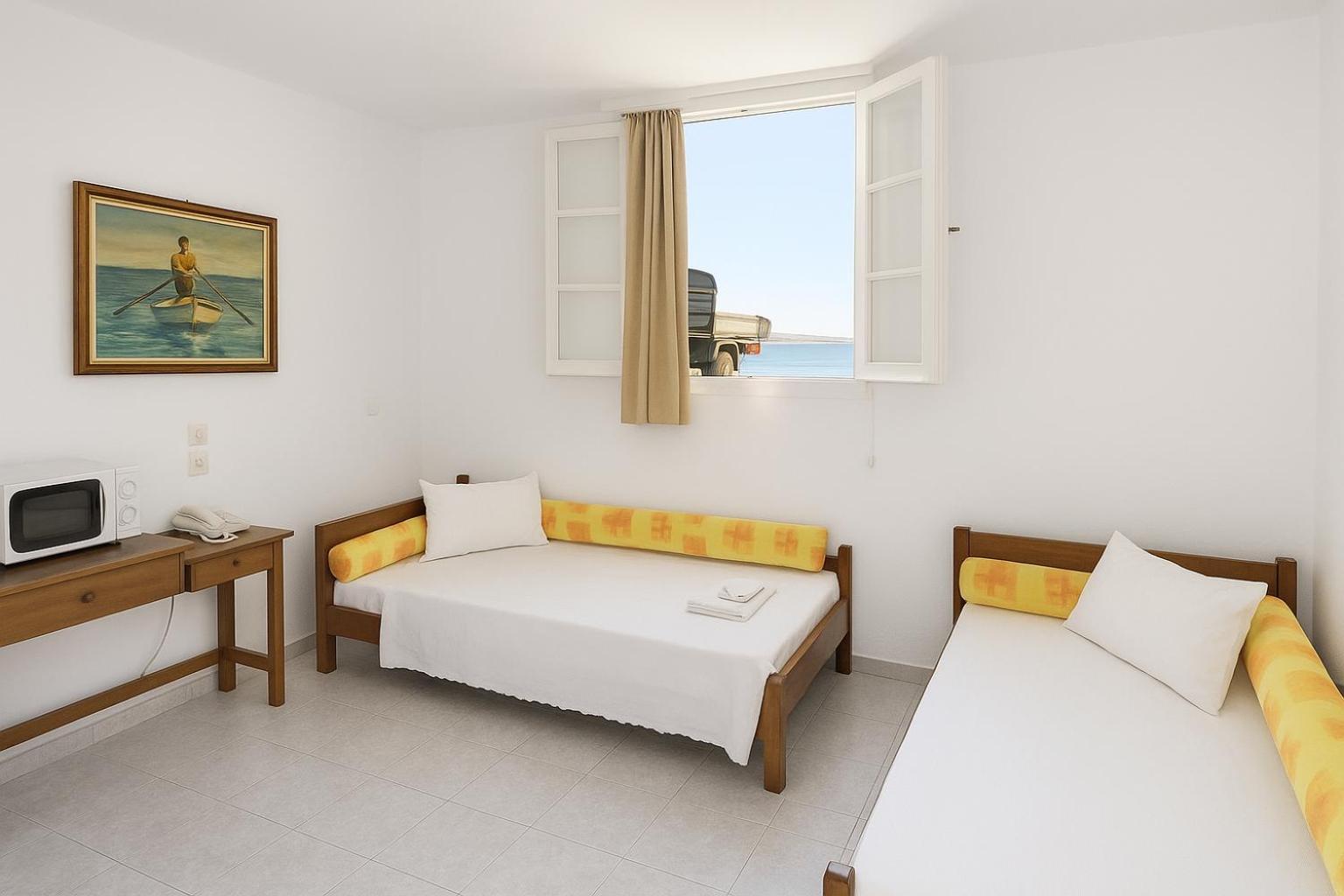 Beachfront Bocamviglies Rooms - Naoussa Bespoke View Exterior photo